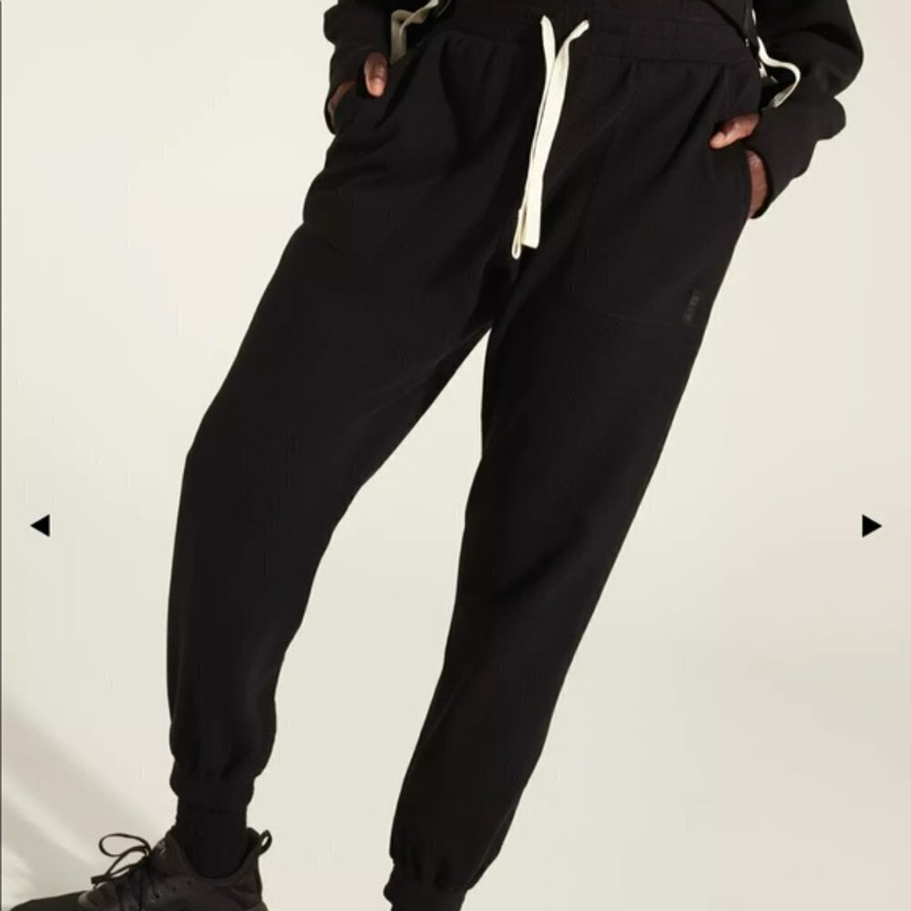 Halle Berry X Sweaty Betty Sweatpants